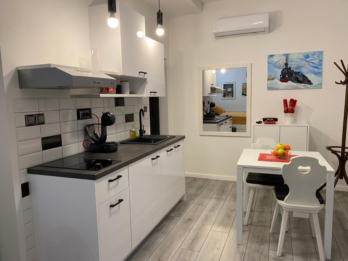 Studio Apartman Lora Lipik エクステリア 写真